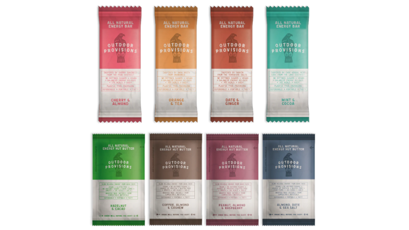 Four sachets and 4 nutrition bars in muted colours