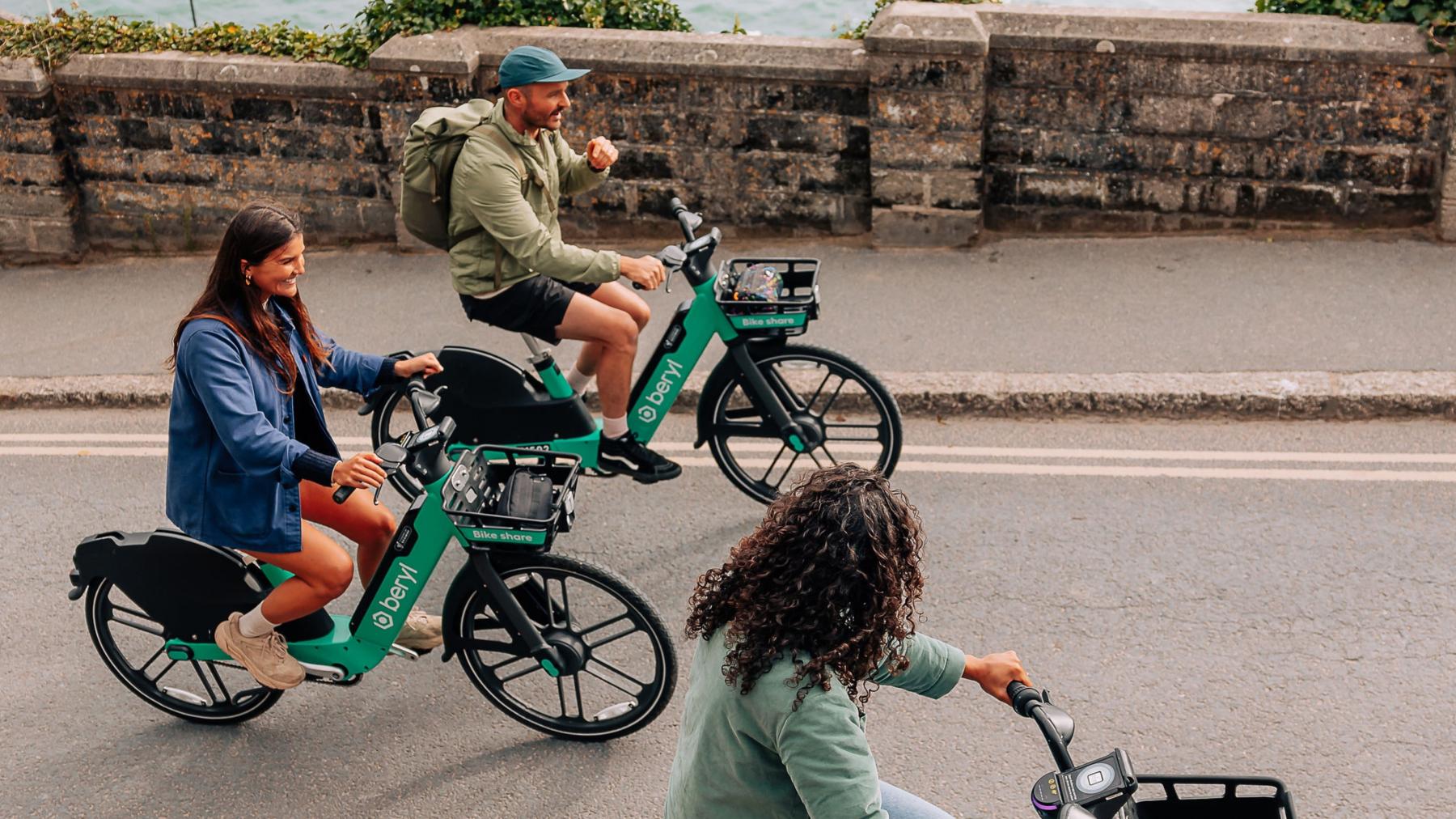 Group of Beryl riders