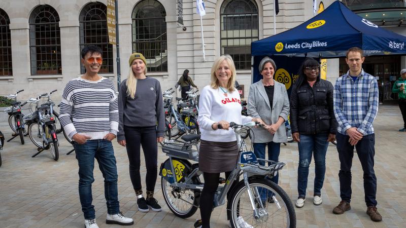 Staff from Beryl, Leeds City Council and West Yorks Mayor Tracey Brabin with the new e-bikes